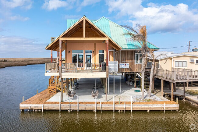 A lot of homes in Cocodrie sit along the water.
