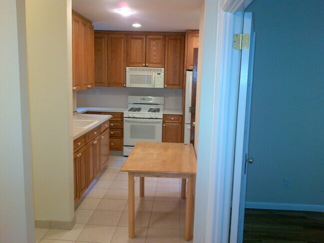 1205 Ave Y unit 1 Floor, Brooklyn, NY 11235 - photo 6