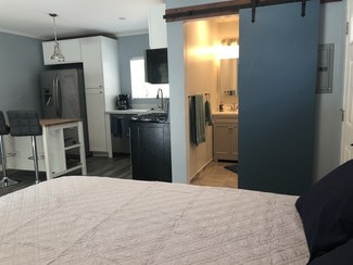 6331 Longridge Ave, Los Angeles, CA 91401