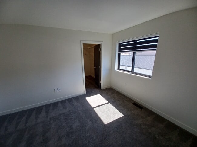 Theodora Rowhomes, Eau Claire, WI 54701 - photo 7