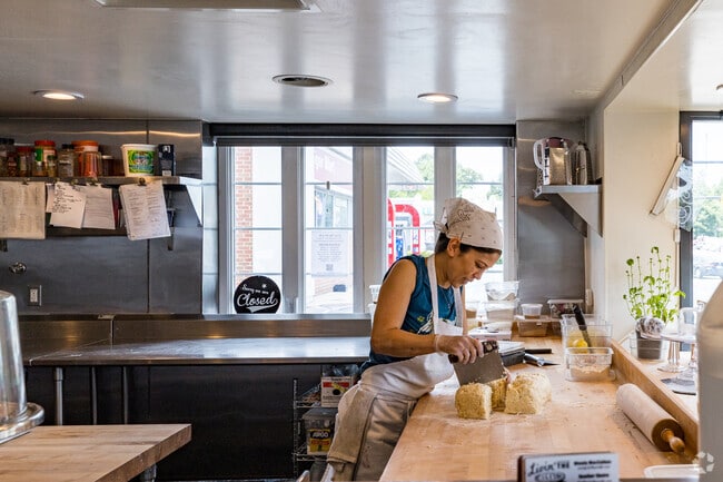 Discover Glebewood's pie paradise at Livin' the Pie Life.