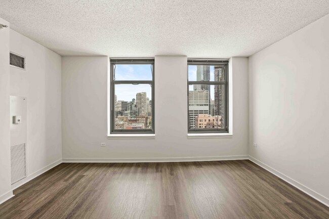 400 N Jefferson St, Chicago, IL 60654 - photo 4