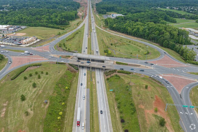 Highway 40 in Oak Garden