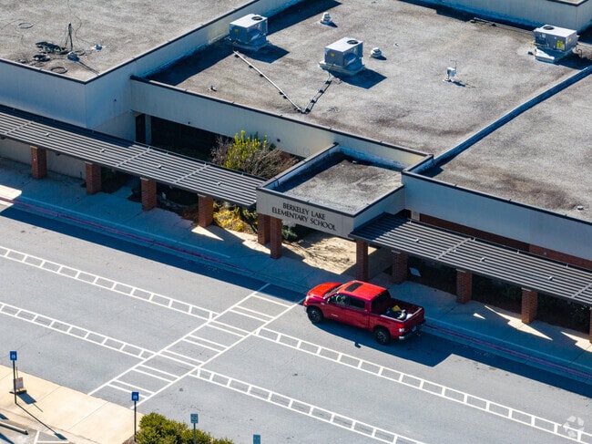 Berkeley Lake Elementary School
