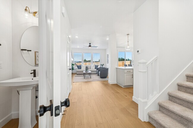 12790 SW Trask St, Beaverton, OR 97007 - photo 4