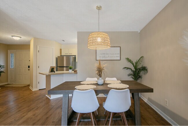 1006 Brookhollow Dr unit 9, Fayetteville, NC 28314 - photo 6