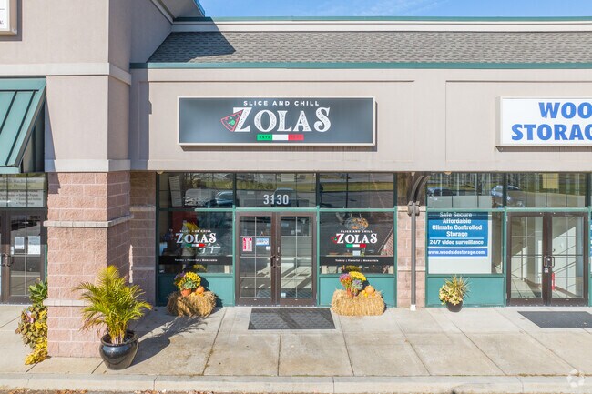 Ruscombmanor locals love the pizza at Zolas.