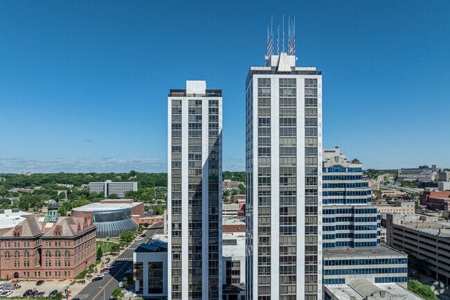 The Twin Towers feature two and three-bedroom condos in Downtown Peoria.