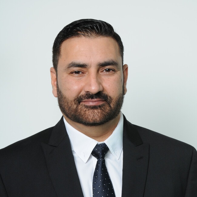 Agent Photo