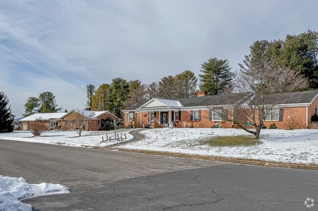 Older brick ranch homes are available as well.