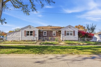 1522 W 9th St, Waterloo, IA 50702