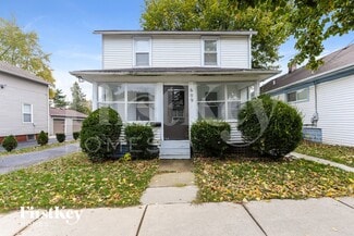 609 North Ave, Aurora, IL 60505