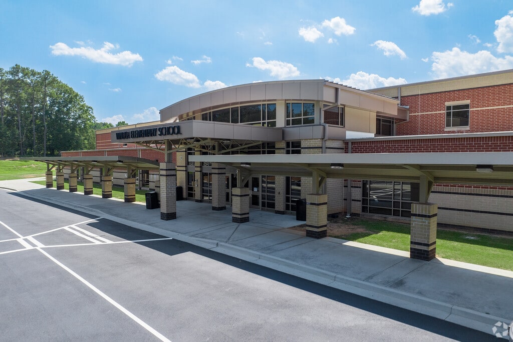 Winder Elementary School is located at 194 McNeal Rd, Winder, GA 30680.