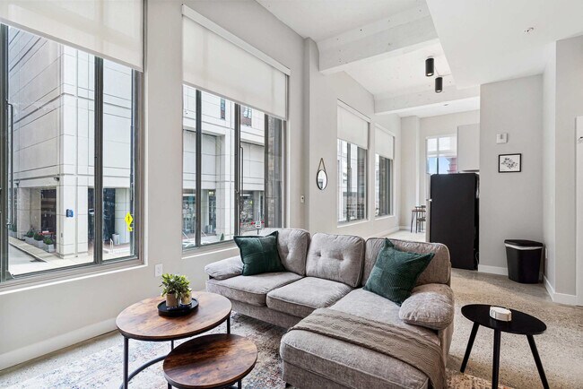 205 W 4th St unit ID1354363P, Cincinnati, OH 45202 - photo 5