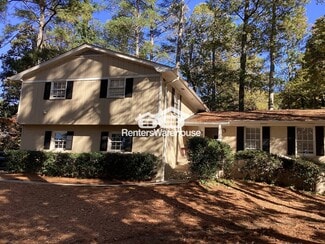 4695 N Peachtree Rd, Dunwoody, GA 30338