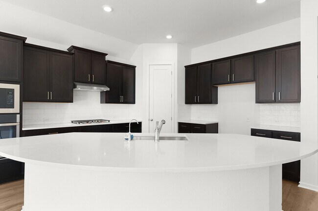 301 Oak Blossom Rd, Liberty Hill, TX 78642 - photo 4