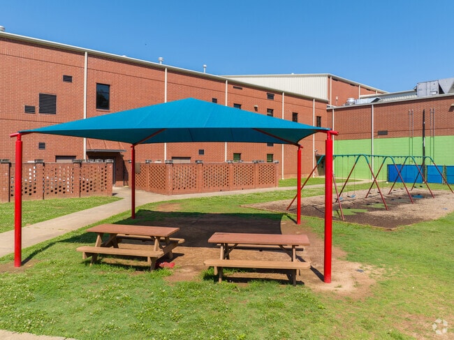 Brooks Elementary School Is a safe learning environment.