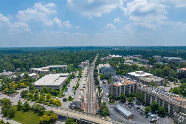 Newtown Square lies 22 miles away from Downtown Philadelphia.
