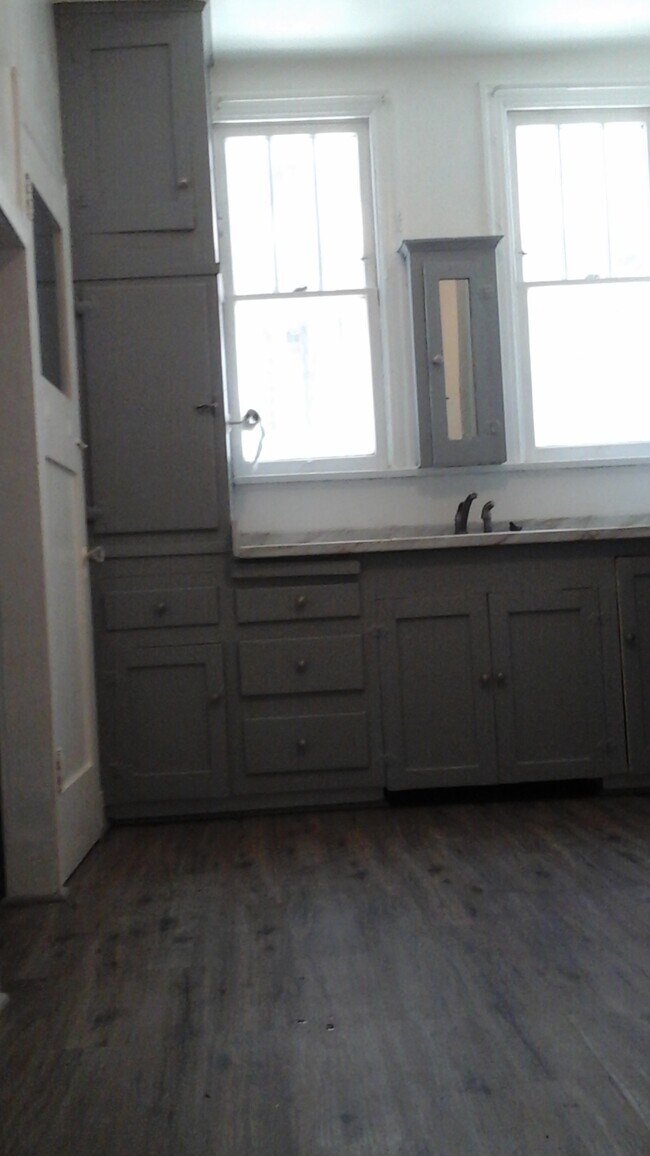 427 N Genesee Ave unit 427, Los Angeles, CA 90036 - photo 3