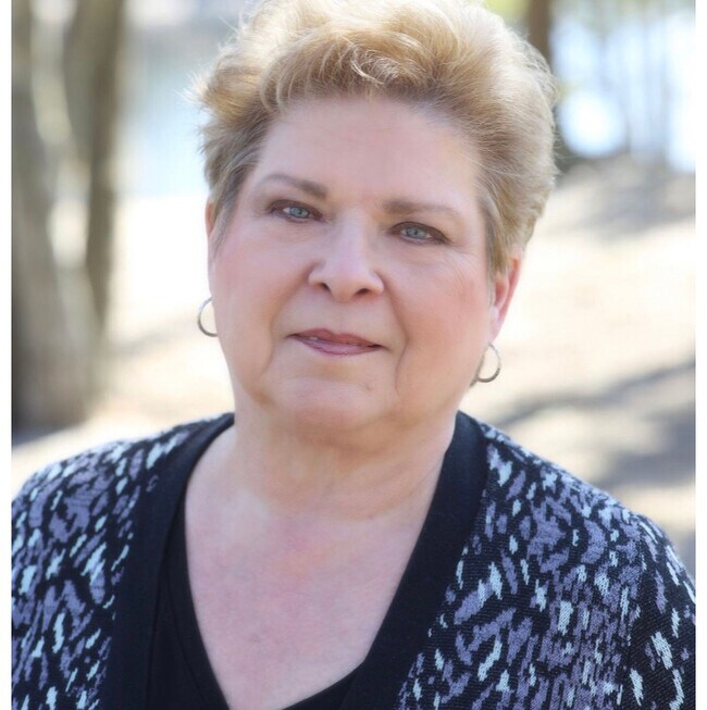 Mary Lou Snyder