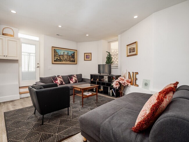 2 Buckley Ave unit 2 Buckley Ave, Jamaica Plain, MA 02130 - photo 5