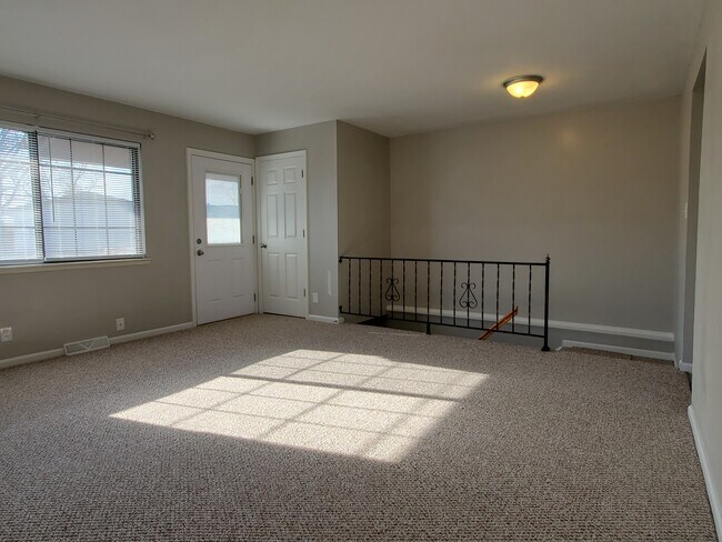 5526 Humbert Rd, Alton, IL 62002 - photo 5