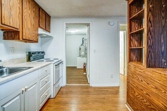 102 Curiosity Creek Ln, Tampa, FL 33612
