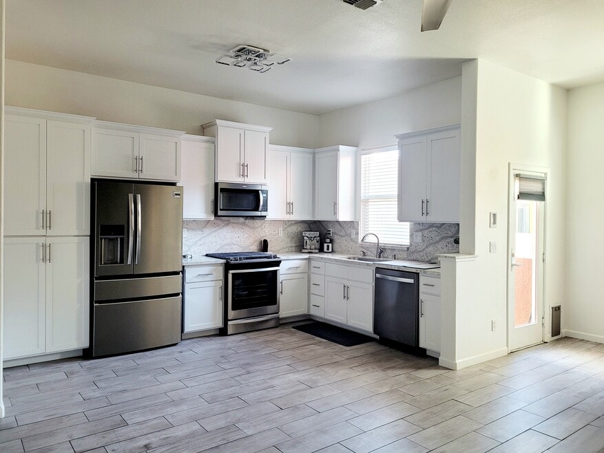 3143 Minturn Way, Rancho Cordova, CA 95670 - photo 1