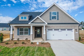 1102 Nantucket Dr, Mebane, NC 27302