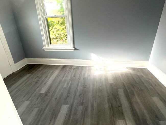 715 Vine St, Erie, PA 16503 - photo 4