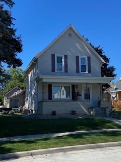 404 Caroline St, Plymouth, WI 53073