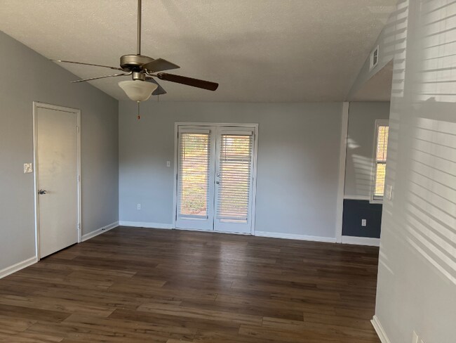 530 Bell Rd SE, Conyers, GA 30094 - photo 7