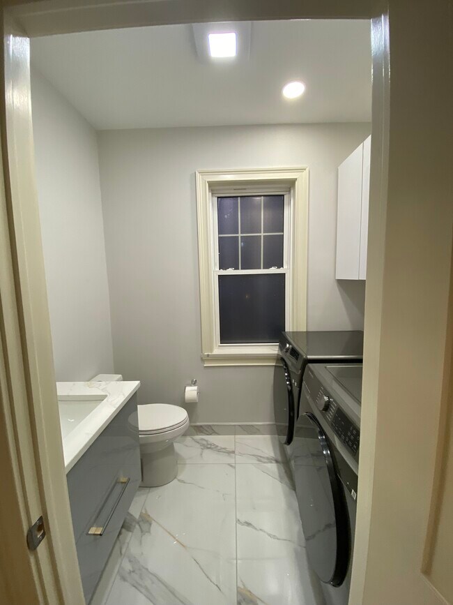 583 Highland Ave unit 1b1b w shared kitch, Malden, MA 02148 - photo 7