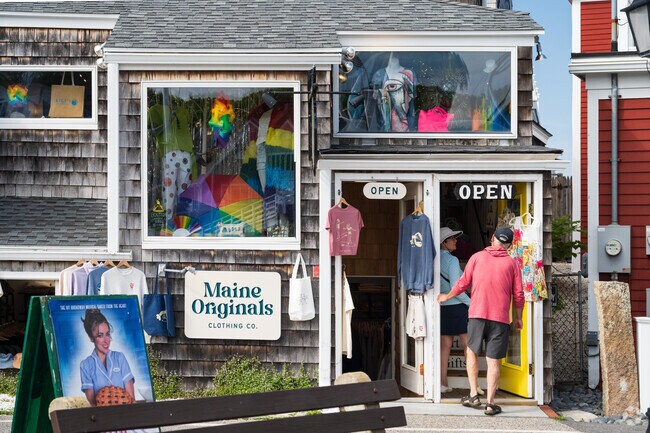 Get your Maine memorabilia at Perkins Cove Orgunquit.
