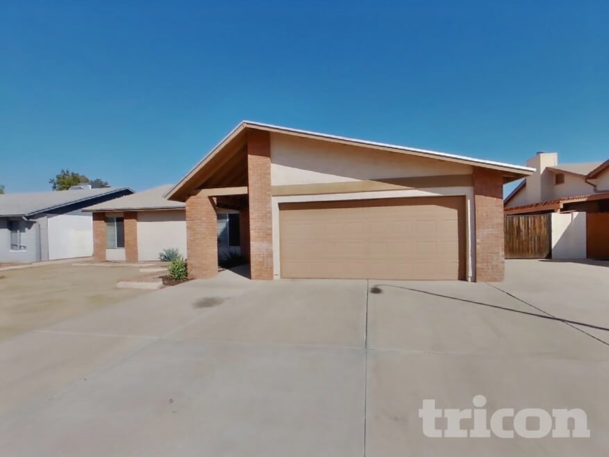 10044 W Highland Ave, Phoenix, AZ 85037 - photo 1