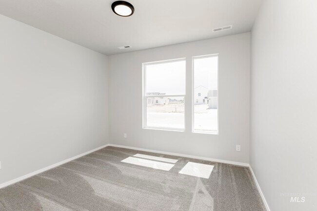 13710 Oliver St, Caldwell, ID 83607 - photo 4