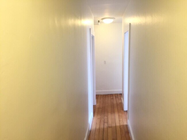 374 Thames St unit 3, Newport, RI 02840 - photo 5