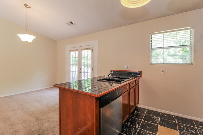 2172 Sara Ashley Way, Lithonia, GA 30058 - photo 5