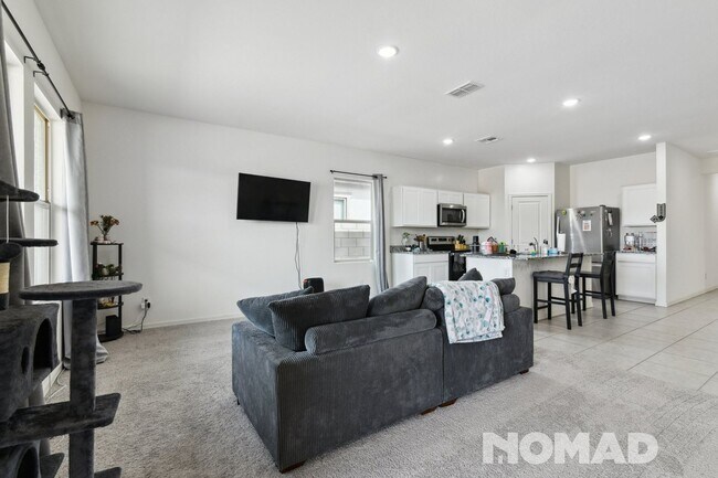 9560 W Illini St, Tolleson, AZ 85353 - photo 5