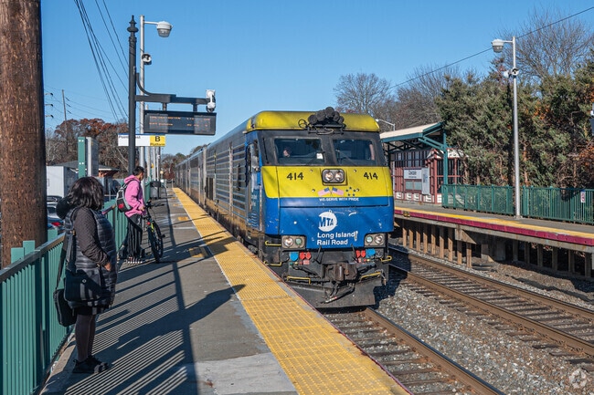 Oakdale Train Station is common for Oakdale commuters.