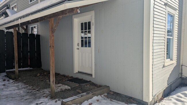 4401 US Route 5 N unit 1, Saint Johnsbury, VT 05819 - photo 3