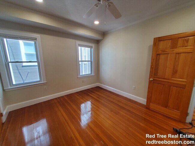 202 Hyde Park Ave, Jamaica Plain, MA 02130 - photo 5