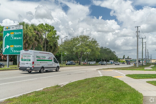 Tuscany residents enjoy unparalleled convenience with easy access to Florida's Turnpike for stress-free commutes.