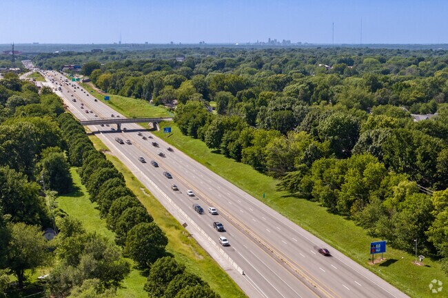 Downtown Kansas City is just 20 minutes away from South Crysler.