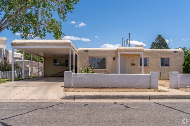 Quigley Park offers a variety of homes showcasing the beauty of Pueblo elements and regional design.