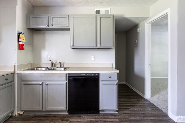 Maple Ridge Apartments, Carrollton, GA 30117 - photo 4