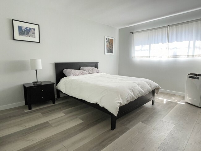 404 San Vicente Blvd unit 105, Santa Monica, CA 90402 - photo 6