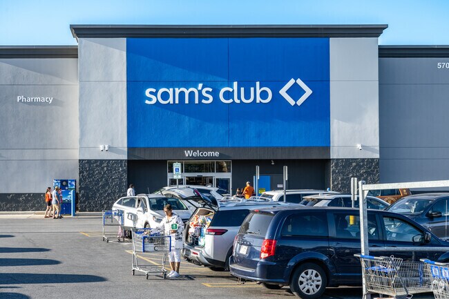 Grab your groceries from Sam's Club in West Hills.