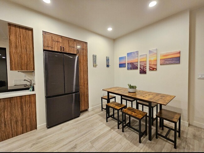 The Coronado, Los Angeles, CA 90026 - photo 5