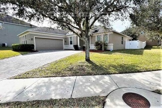 2042 Misty Glen Dr, Apopka, FL 32712